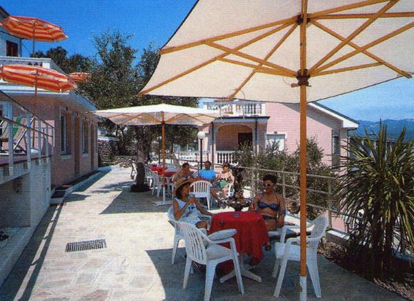 Residence Hotel Edy Imperia Exterior foto