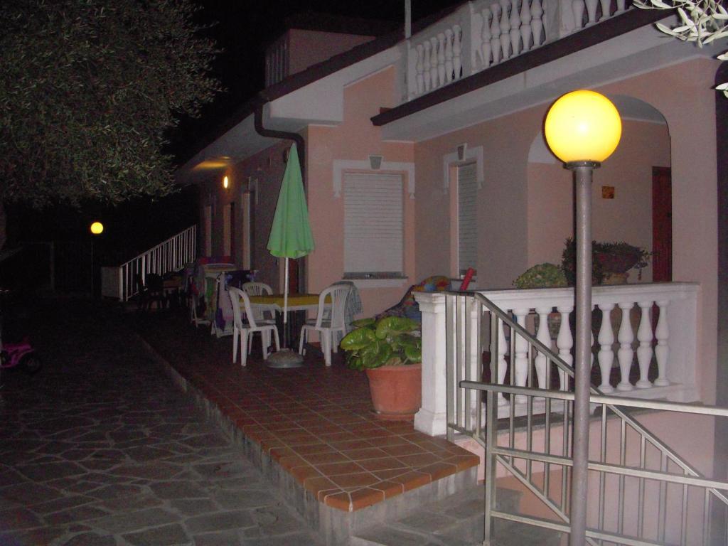 Residence Hotel Edy Imperia Exterior foto