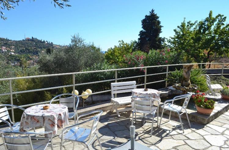 Residence Hotel Edy Imperia Exterior foto